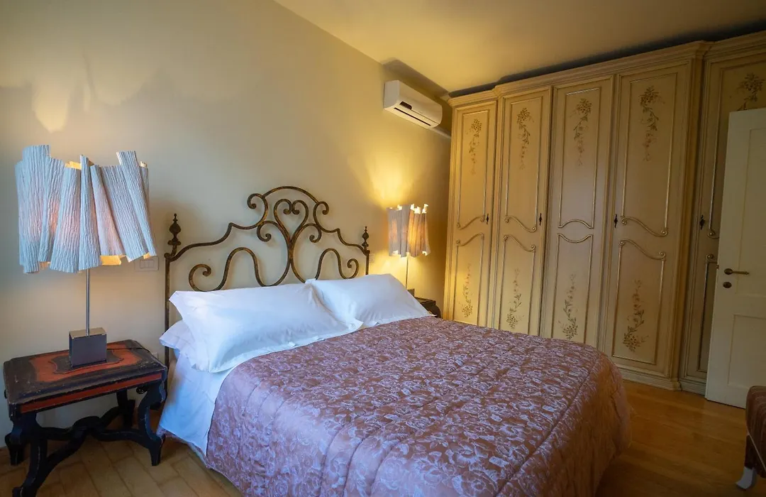 Palazzo Rocchi B&B-1
